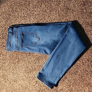 T&Y FASHION DISTRESSED JEANS WOMEN'S SIZE 2XL